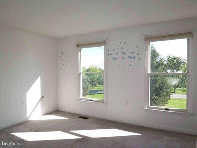 586 Prides Crossing, Shenandoah Junction, WV 25442 - photo 6