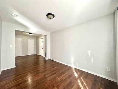 2267 Kennedy Blvd unit 2, Jc, Bergen-Lafayett, NJ 07304 - photo 2