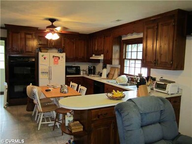 12471 Cubs Ln, Ashland, VA 23005 - photo 5