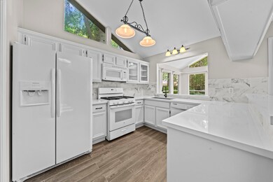 39 N Rain Forest Ct, Spring, TX 77380 - photo 7