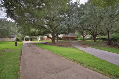 227 Fm 723 Rd, Rosenberg, TX 77471 - photo 2