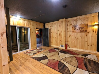 2502 Falls St, Niagara Falls, NY 14303 - photo 6