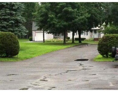 10 Cross St unit 2B, South Grafton, MA 01560 - photo 5