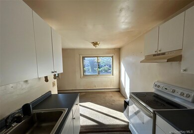 2453 Union Blvd unit 27A, Islip, NY 11751 - photo 4