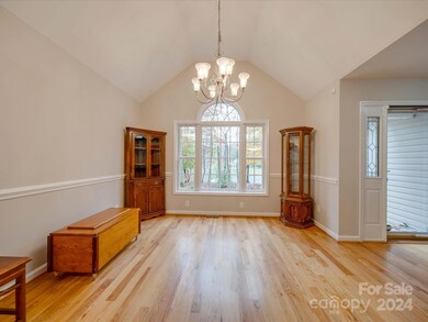 1049 Riddle Oak Ln, Clover, SC 29710 - photo 3