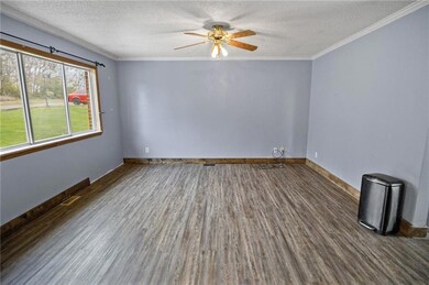 2215 Hunter Rd, Trenton, MO 64683 - photo 5