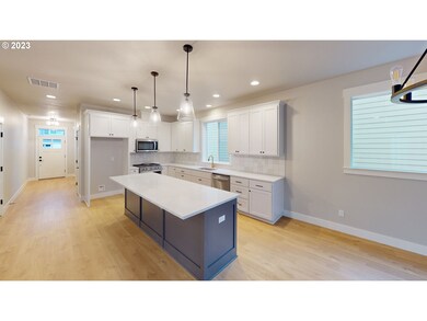 1013 NE 17th Ave unit L 12, Canby, OR 97013 - photo 5