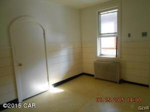 616 E Bertsch St, Lansford, PA 18232 - photo 5