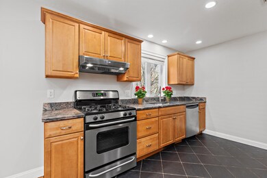 145 Suomi Rd unit 6, Quincy, MA 02169 - photo 6