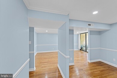 485 N Armistead St unit 201, Alexandria, VA 22312 - photo 4
