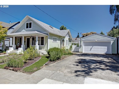 4831 N Vanderbilt St, Portland, OR 97203 - photo 4