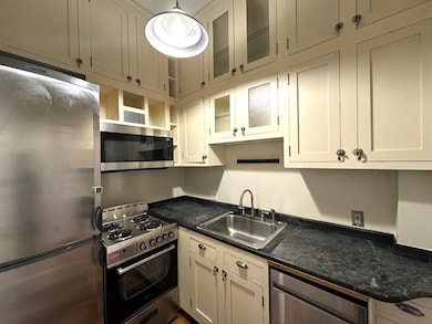 30 Peterborough St unit 27, Boston, MA 02215 - photo 2