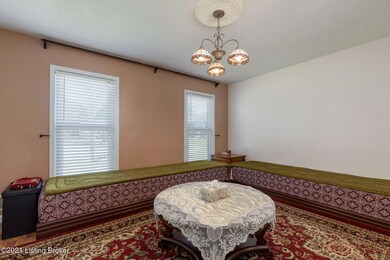 8504 Mar Vista Ct, Louisville, KY 40219 - photo 6