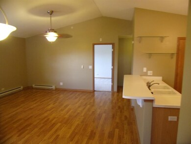 1443 Spring Brook Ct unit 3D, Round Lake Beach, IL 60073 - photo 4