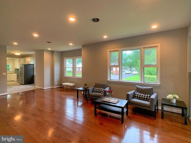 2126 Oak Rd, Sparrows Point, MD 21219 - photo 6