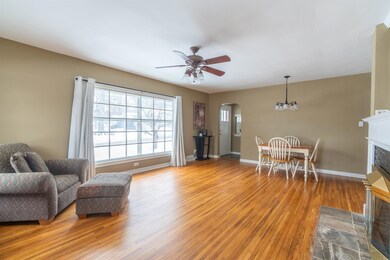 2214 Hickory Ln, Cedar Falls, IA 50613 - photo 6