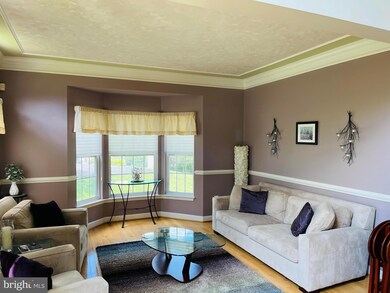 635 Volkl Dr, Sykesville, MD 21784 - photo 5