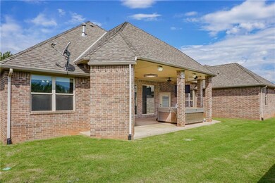 19820 Oakshire Dr, Edmond, OK 73012 - photo 7