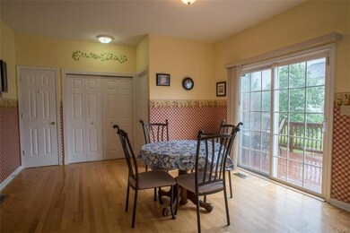 5264 Green Lawn Dr, Macungie, PA 18062 - photo 7