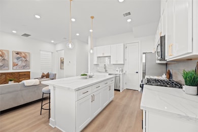 1312 Neiman Ln, Houston, TX 77091 - photo 3