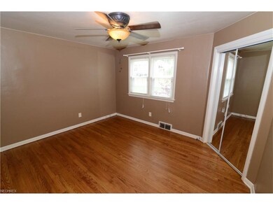 564 Idora Ln, Struthers, OH 44471 - photo 6