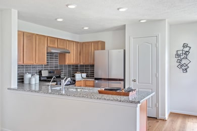 This kitchen will not disappoint! This gorgeous ki