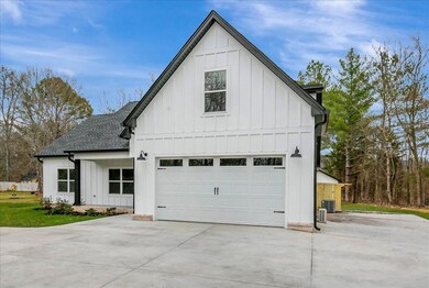 6312 Ooltewah Georgetown Rd, Ooltewah, TN 37363 - photo 3