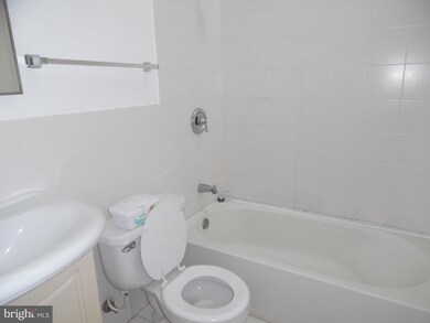 2908 Weisman Rd, Silver Spring, MD 20902 - photo 6