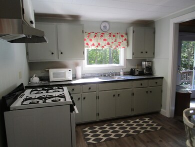 4 Kitchen