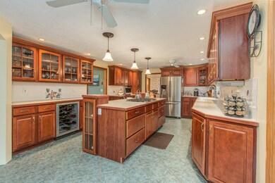 14 Nutfield Dr, Londonderry, NH 03053 - photo 4