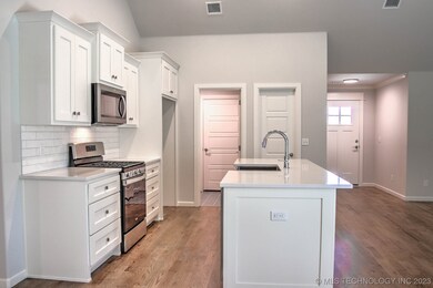 unlisted-address, Broken Arrow, OK 74014 - photo 3