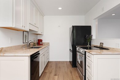 808 Regal Rd unit J4, Encinitas, CA 92024 - photo 4