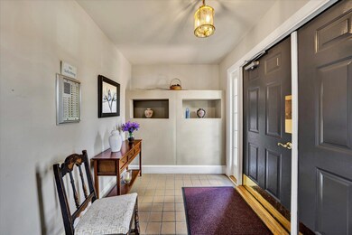 04-Building Foyer
