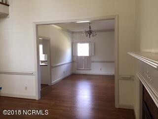 great room into dining into kitchen