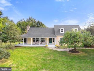 1225 Dunvegan Dr, Upperville, VA 20184 - photo 2