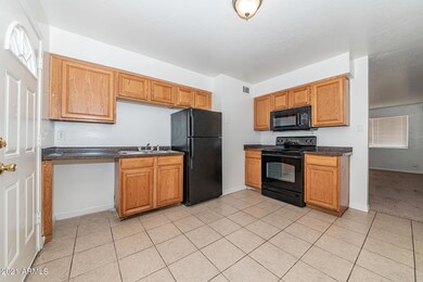 7101 N 36th Ave Unit 102-8