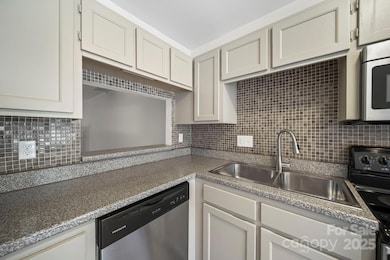 8217 Pineville Matthews Rd, Charlotte, NC 28226 - photo 7