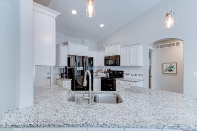 617 S Horseshoe Bend, Maize, KS 67101 - photo 7