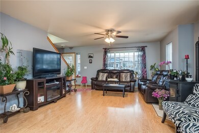 2215 Oak St, Lynden, WA 98264 - photo 2