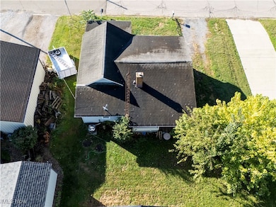 Aerial view of property and surrounding area