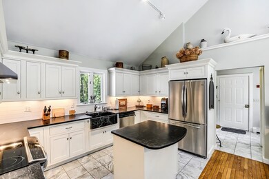 145 Tracy Rd, New London, NH 03257 - photo 3