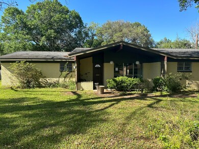 4317 Doris St, Bay City, TX 77414 - photo 2