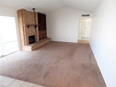 10841 Bella Vista Dr, El Paso, TX 79935 - photo 4