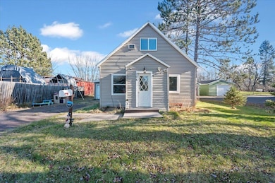 706 N Boundary Ave, Duluth, MN 55810 - photo 2