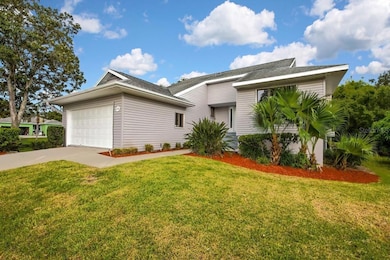 1036 Lake Avoca Dr, Tarpon Springs, FL 34689 - photo 4