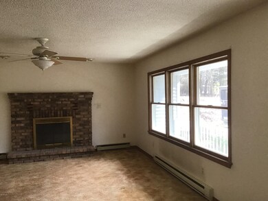 128 Hillcrest Dr, Hawley, PA 18428 - photo 2