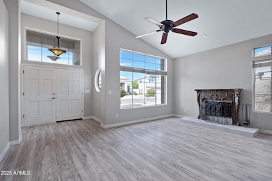 115 W El Freda Rd-6