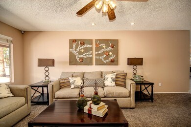 2347 W Olla Ave (6)