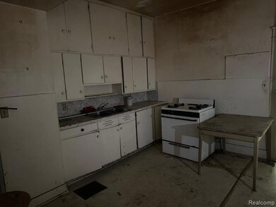 1009 Oak St, Flint, MI 48503 - photo 7