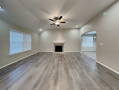 unlisted-address, Broken Arrow, OK 74014 - photo 4